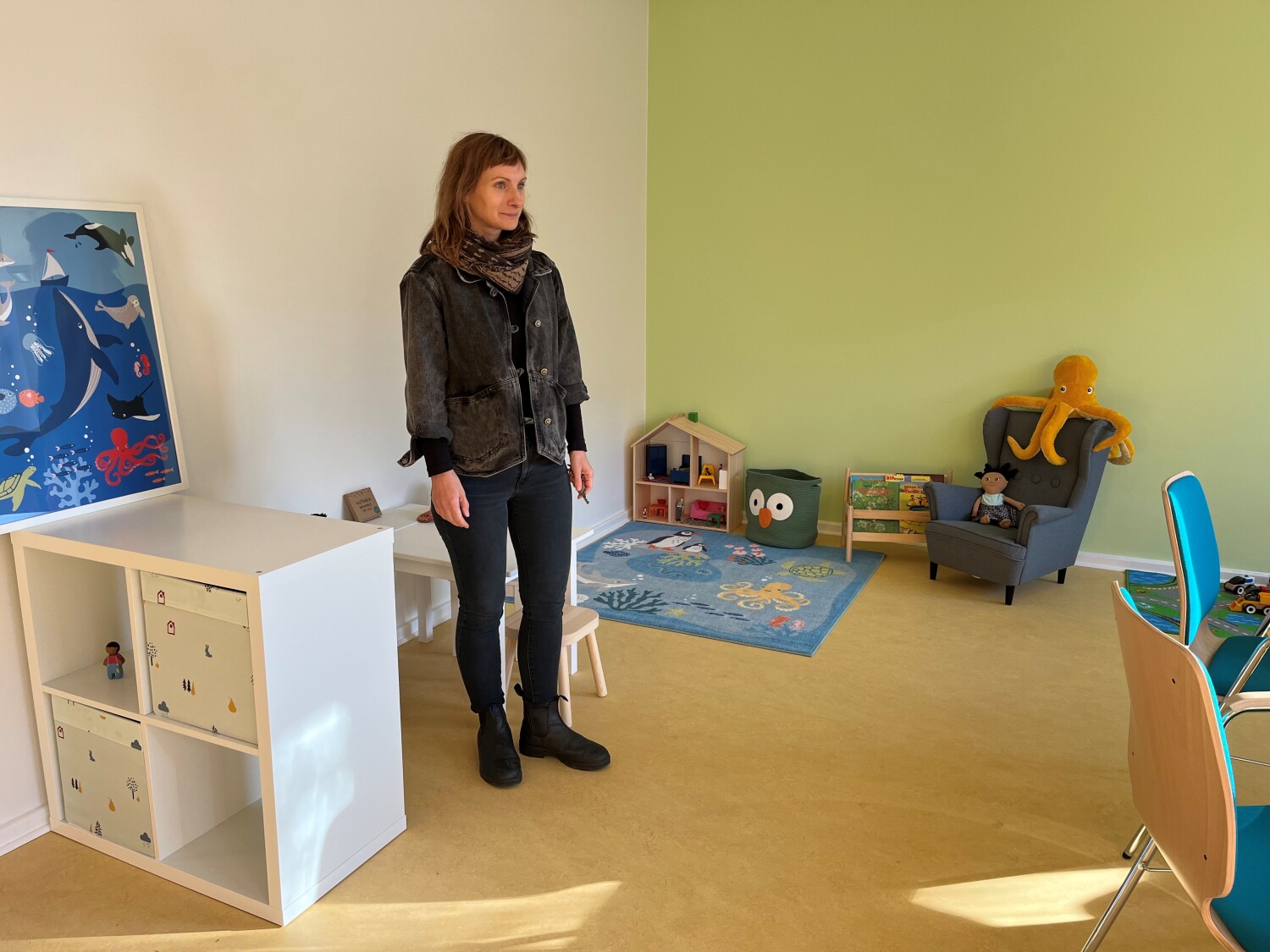 Familienservicebüro - Gruppenleiterin Nora Zander zeigt die Räume 