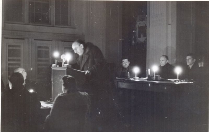 BVV Programm-Rede bei Kerzenlicht am 8. Januar 1947