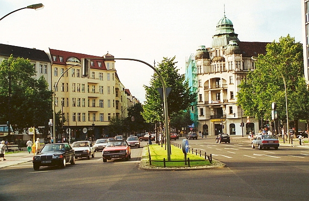 Konstanzer Straße am Olivaer Platz 1993