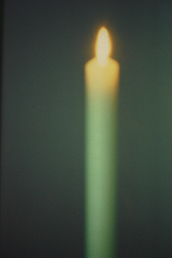 Oliver Möst, Kerze, 2011, Pigmentdruck auf Bütten