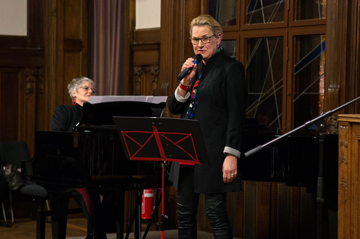 Musikalisches Begleitprogramm der Preisverleihung 2020 durch Dr. Gerlinde Kempendorff-Hoene mit Pianistin