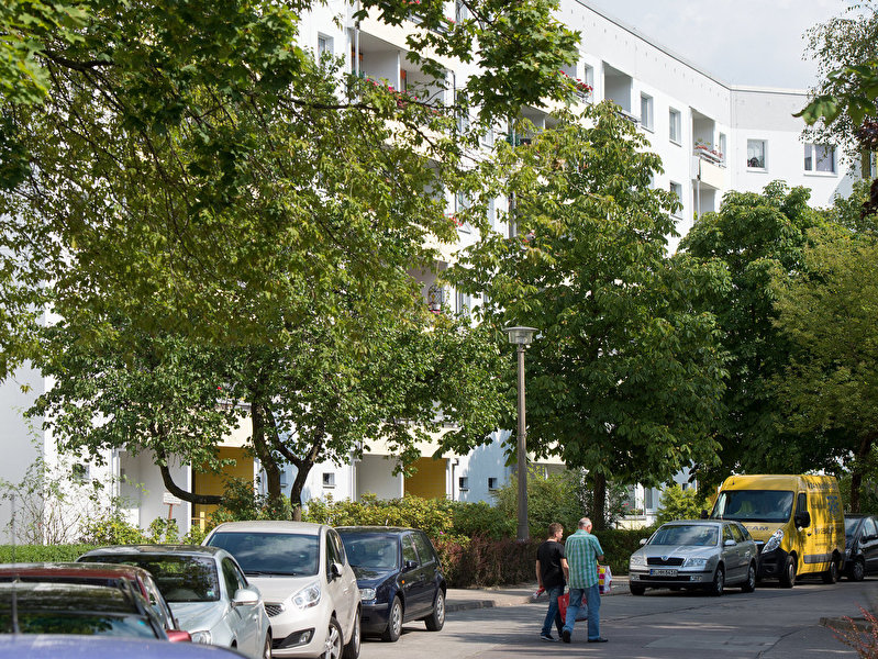 Betonburg statt Szeneviertel - Wohnen in Hellersdorf