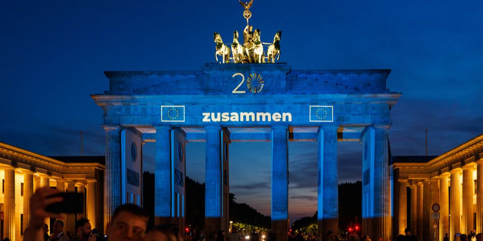 Brandenburger Tor Beleuchtung anl. 20 Jahre EU-Erweiterung 