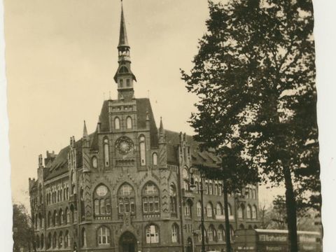 Rathaus Lichtenberg in den 1960er Jahren