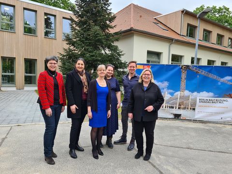 Eröffnung des sanierten Verwaltungstraktes der Grundschule am Eichenwald 