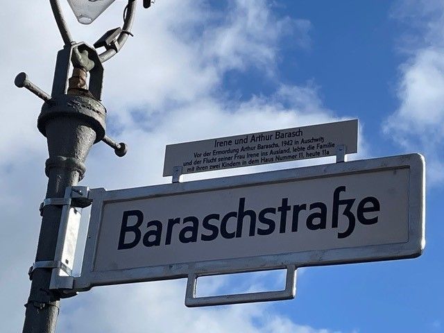 Baraschstraße: Seit dem 26. Februar 2022 hängt das Straßenschild mit dem neuen Namen