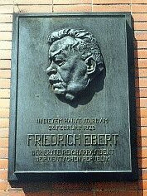 Friedrich Ebert, 2001, Foto: Ute Nitsch