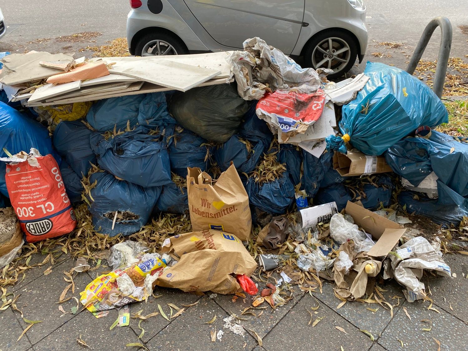 Müllhaufen auf der Straße