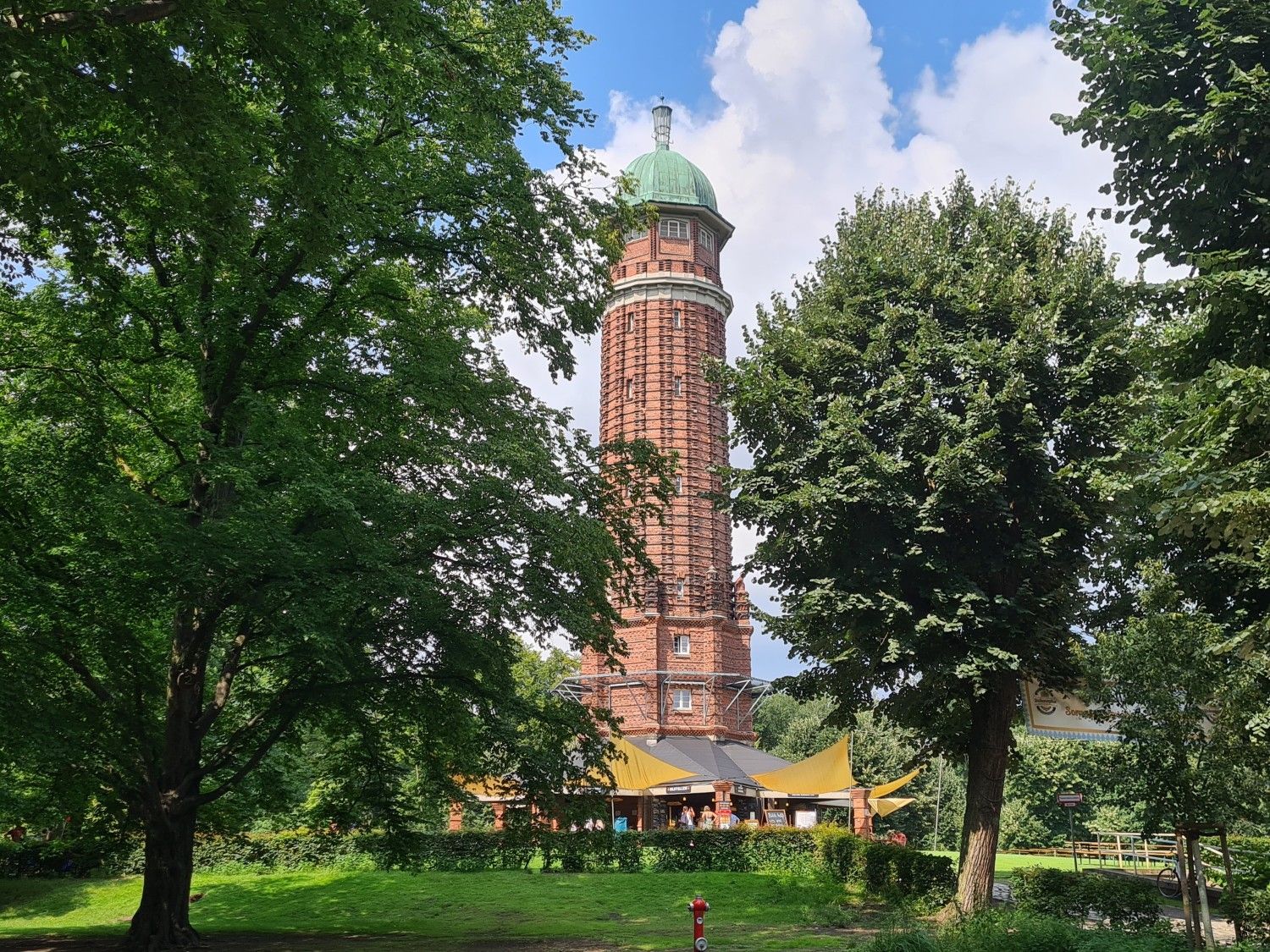 Der Wasserturm im Jungfernheide-Park