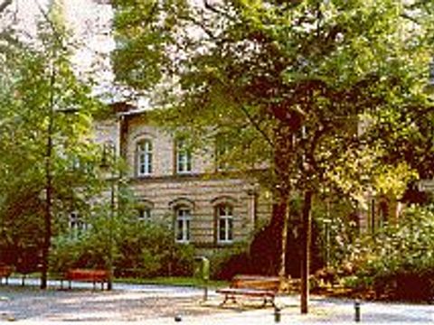 Joachimsthalsches Gymnasium, ehem. Lehrerhaus, 2002