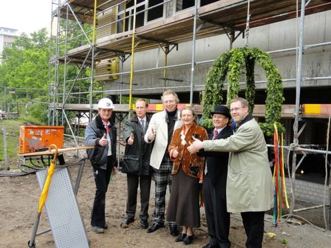 Richtfest für den Erweiterungsbau der Johann-Peter-Hebel-Schule am 19.5.2010
