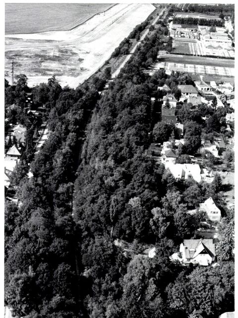 Bildvergrößerung: Grenze zur DDR bei Stolpe; Trasse der S-Bahn in Richtung Oranienburg 1976
