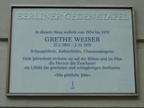 Gedenktafel für Grethe Weiser, 4.3.2011, Foto: KHMM