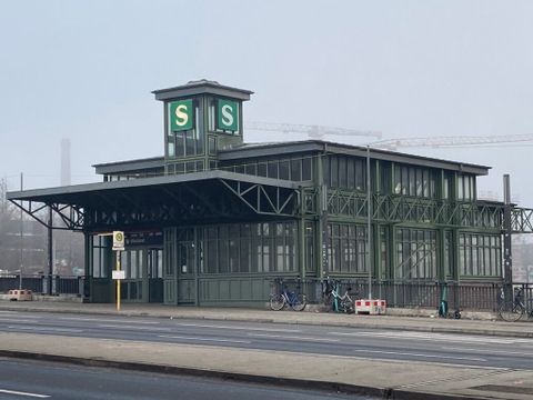 S-Bahnhof Westend - Neues Zugangsgebäude 