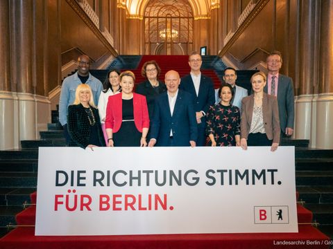Gruppenfoto Berliner Senat am 23.04.2024