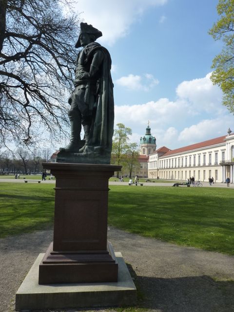 Friedrich der Große auf dem Luisenplatz, 14.4.2012, Foto: KHMM