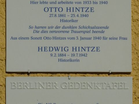 Gedenktafeln für Otto und Hedwig Hintze, 13.7.2010, Foto: KHMM