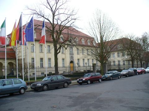 Europäische Wirtschaftshochschule, Foto: KHMM