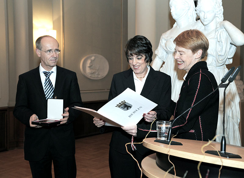 Landeskonservator Prof. Dr. Jörg Haspel, Dr. Kathrin Wolff, Senatsbaudirektorin Regula Lüscher