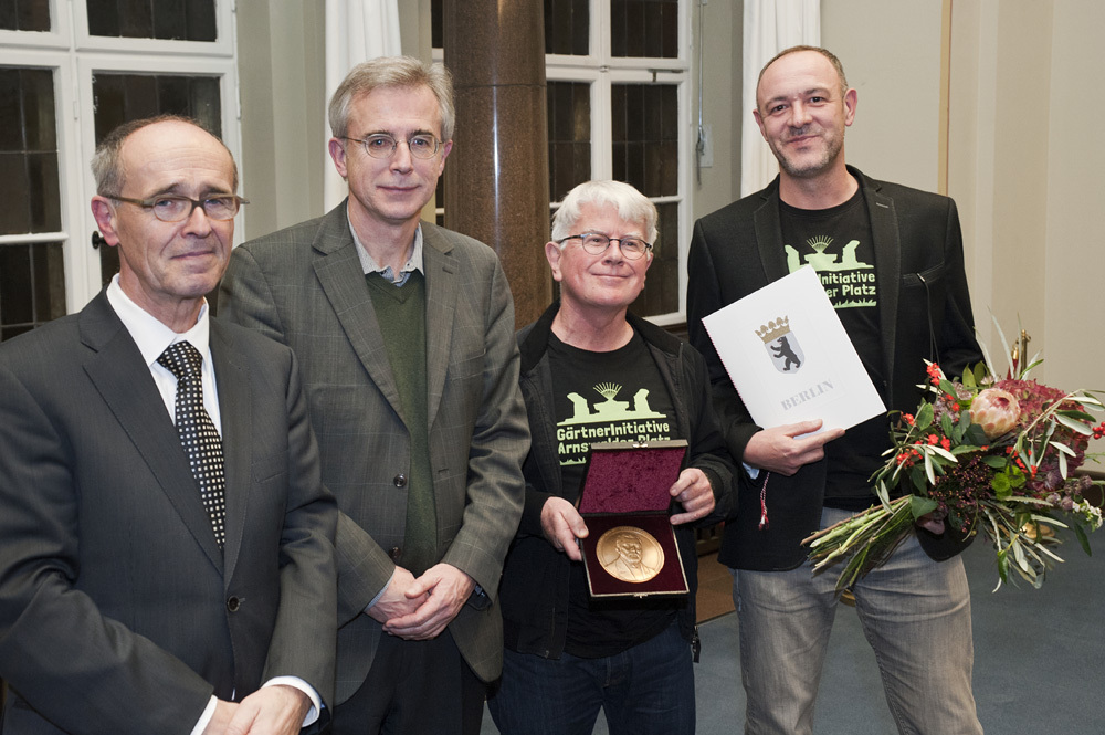 Prof. Dr. Jörg Haspel, Klaus Lingenauber, Preisträger Gärtnerinitiative Arnswalder Platz, vertreten durch Carsten Meyer und Frank Brunhorn