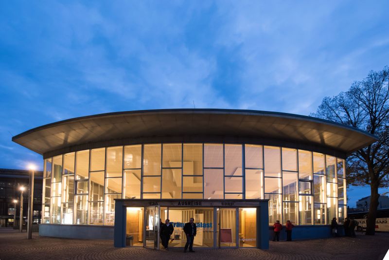 Haus der Geschichte Tränenpalast Berlin.de