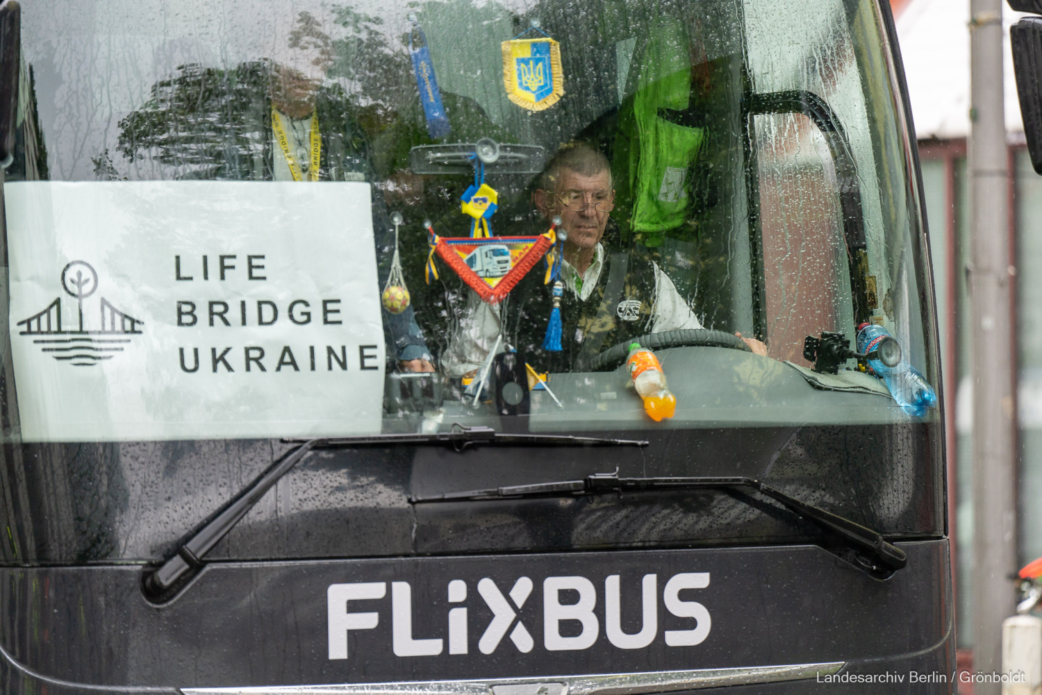 Der Regierende Bürgermeister von Berlin, Kai Wegner, begrüßte mit Sozialsenatorin Cansel Kiziltepe kriegversletzte Soldaten aus der Ukraine im Rahmen des Projekt "Prothesenzentrum Berlin-Kyiv"