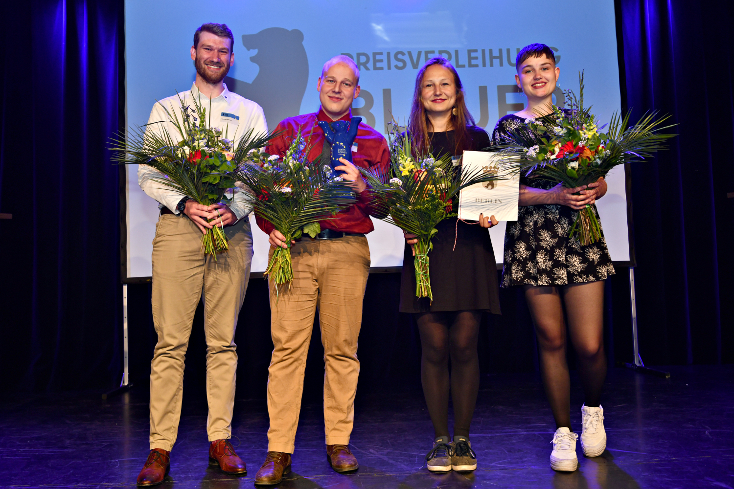 Die Preisträger vom Projekt BeVoice, Robert Schwärecke, Annemarie Gerlach, Francesca Bratta und Yannik Lemcke 
