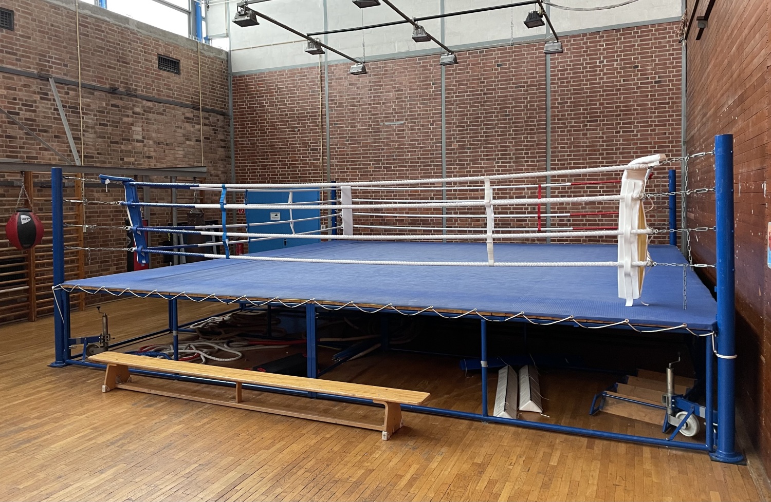 Boxring - Sportkomplex Paul-Heyse-Straße