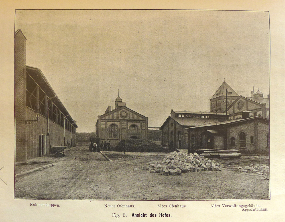 Städtische Gaswerke, Ansicht des Hofes; Polizei-Verwaltung zu Cöpenick (1906)