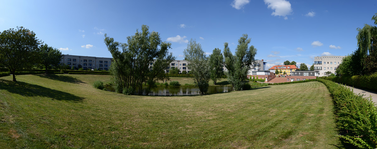 Panorama des Innenhofs der Hufeisensiedlung, Juli 2019