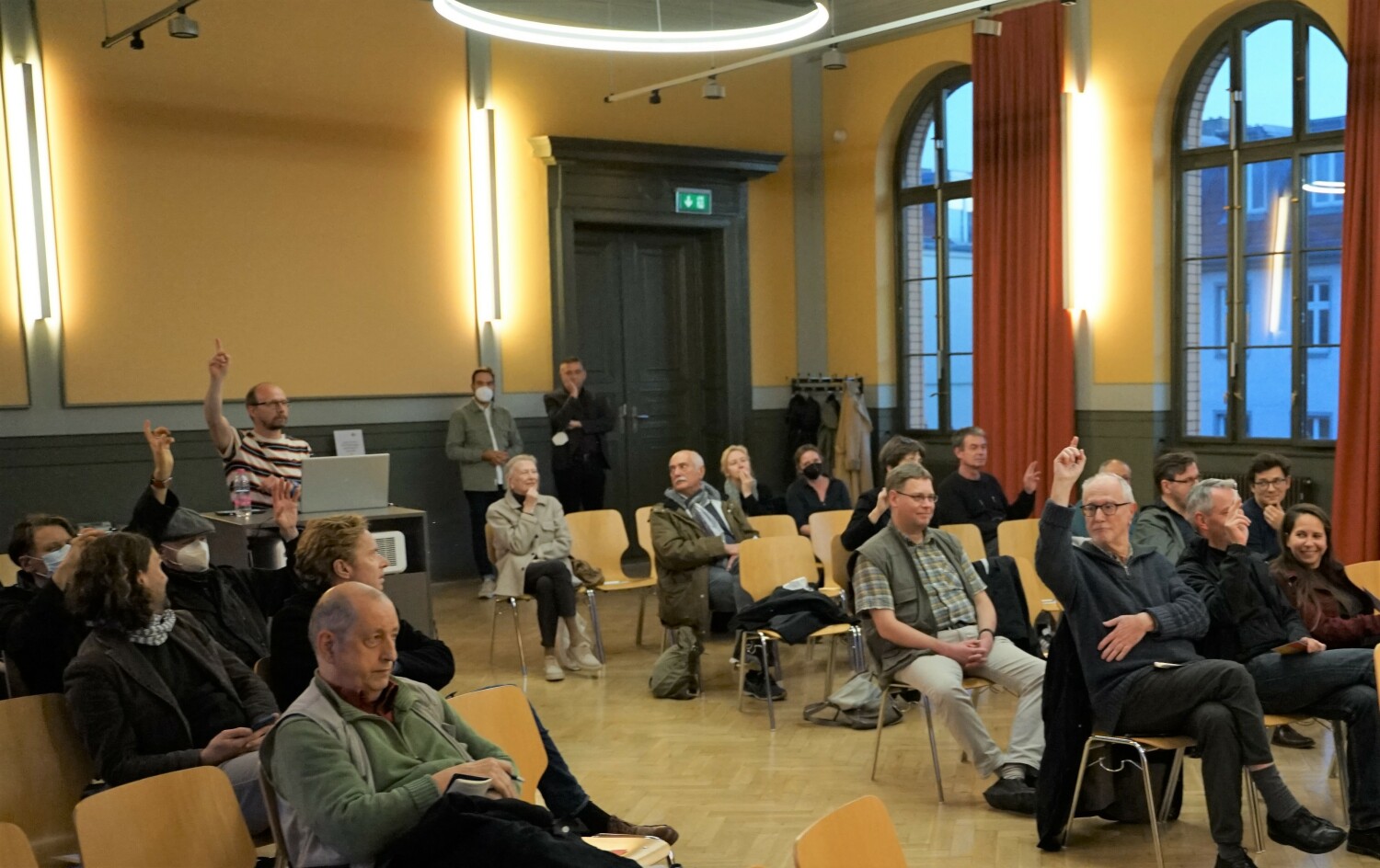 Einige Gäste leben schon seit mehreren Jahrzehnten im Prenzlauer Berg und steuerten einzigartige Erinnerungen an die 1980er Jahre in ihrem Kiez bei.