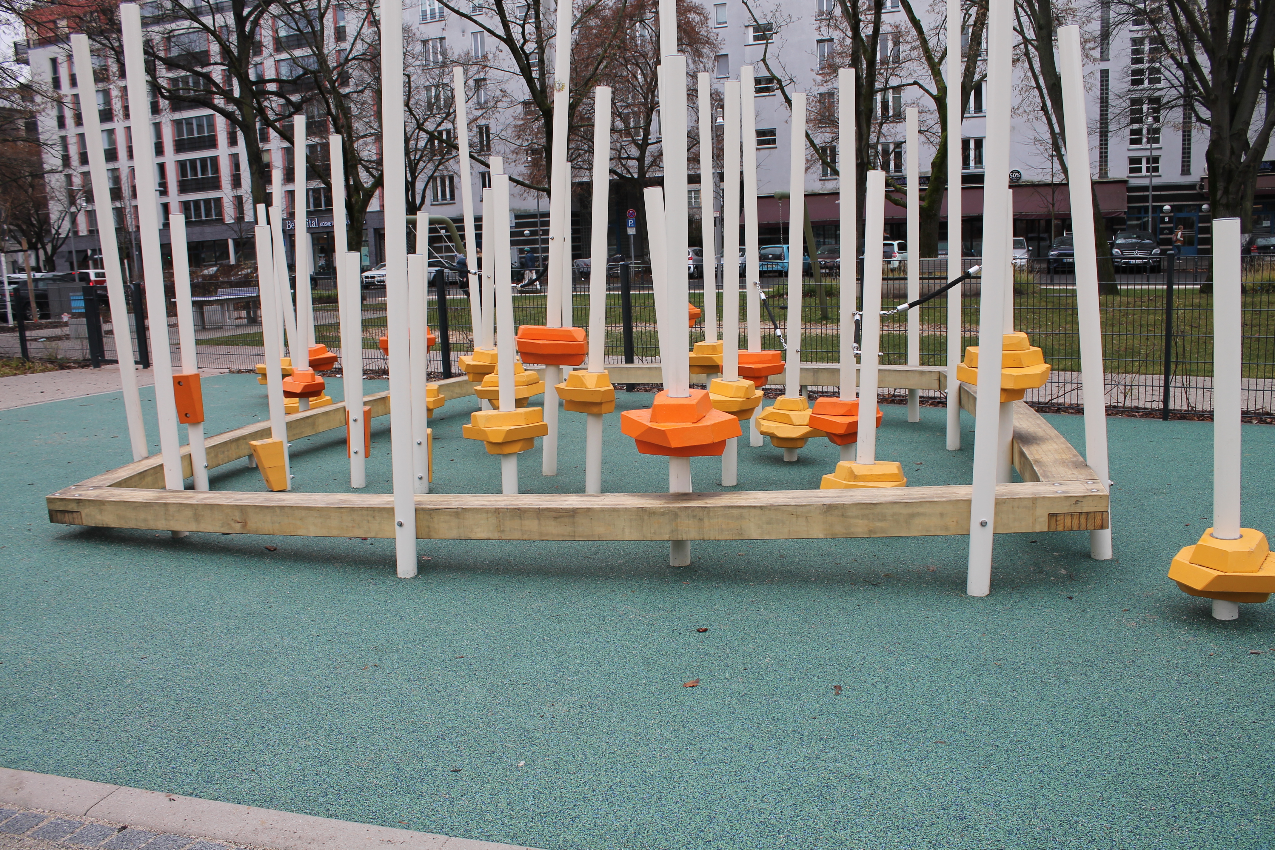 Spielplatz Olivaer Platz 