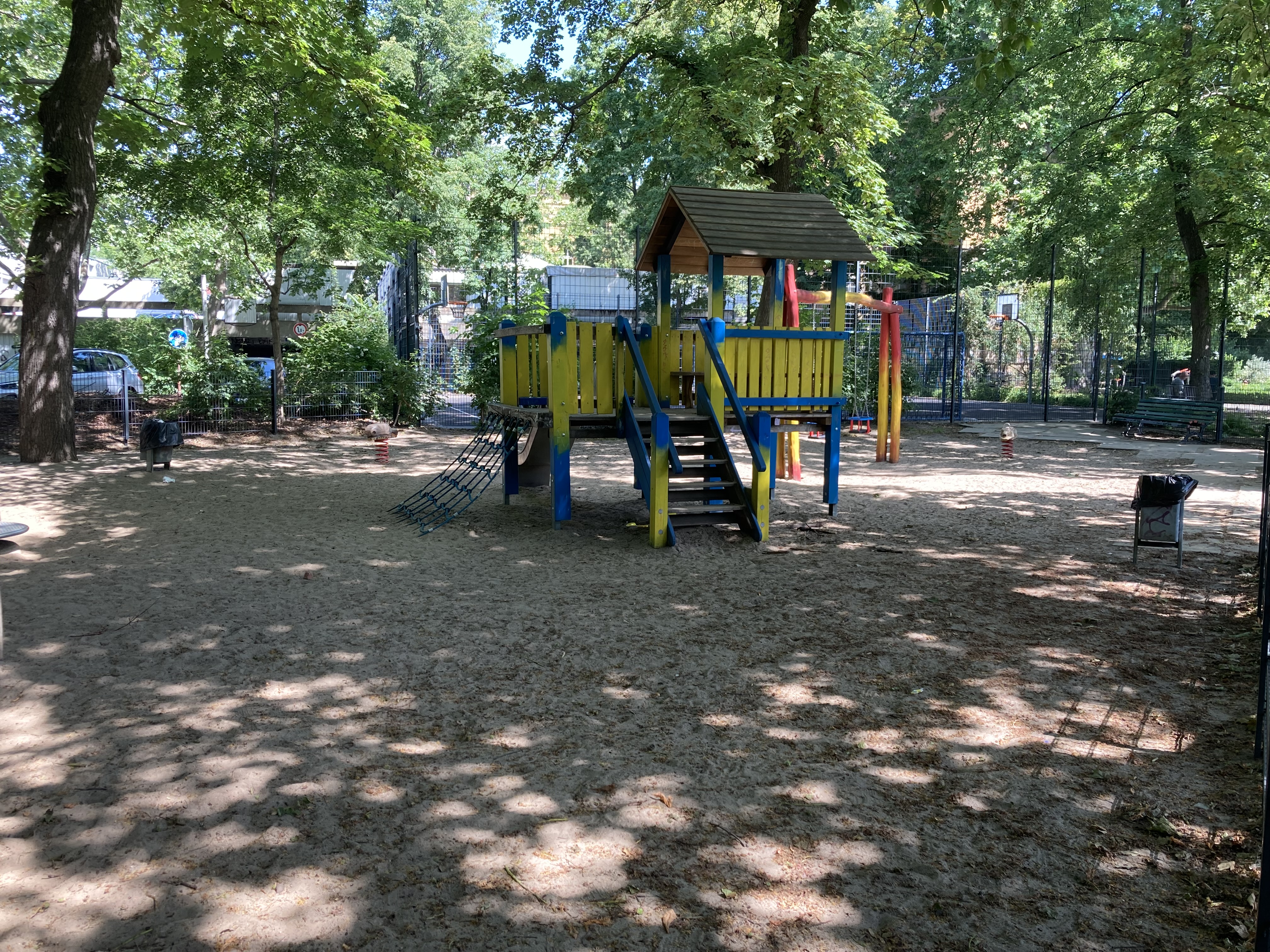 Spielplatz Gerhard-Hauptmann-Park (Meierottostraße)