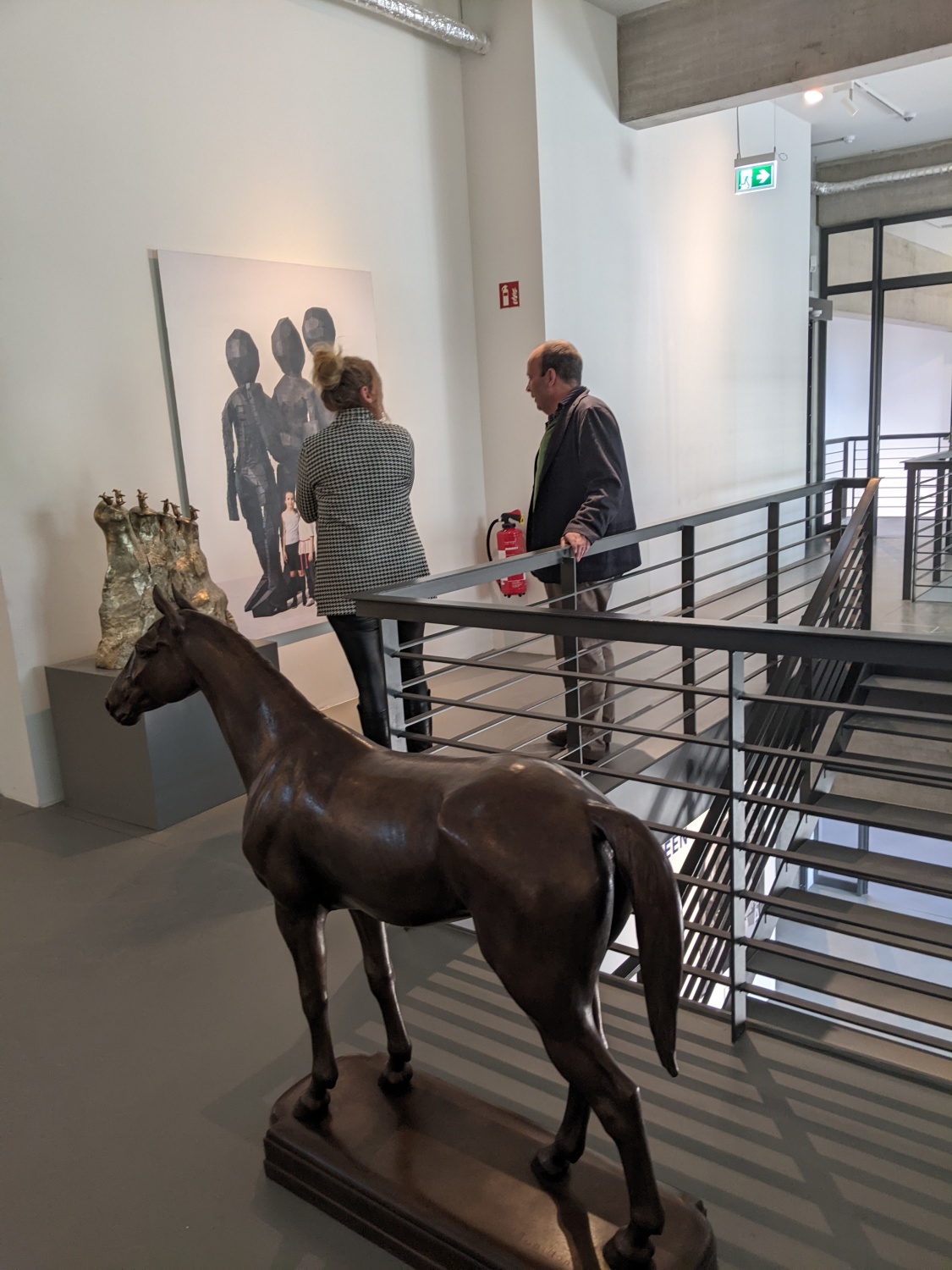 Besuch der Bezirksbürgermeisterin Kirstin Bauch beim Traditionsunternehmen Bildgießerei Noack