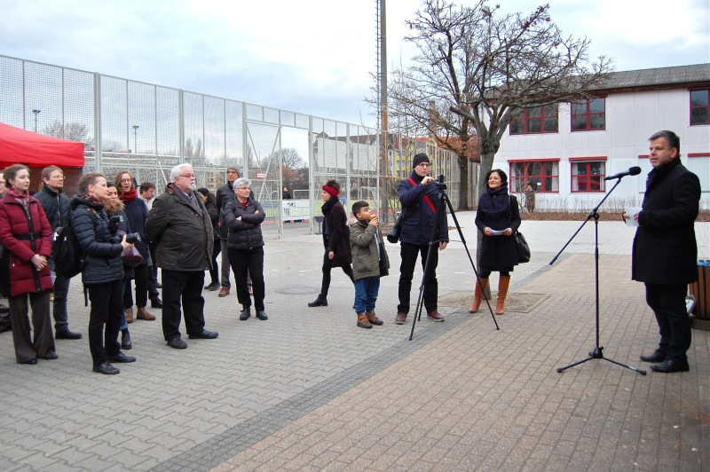 Einweihung der Gedenktafel für Günter König, ehemaliger Bürgermeister in Friedrichshain-Kreuzberg_01