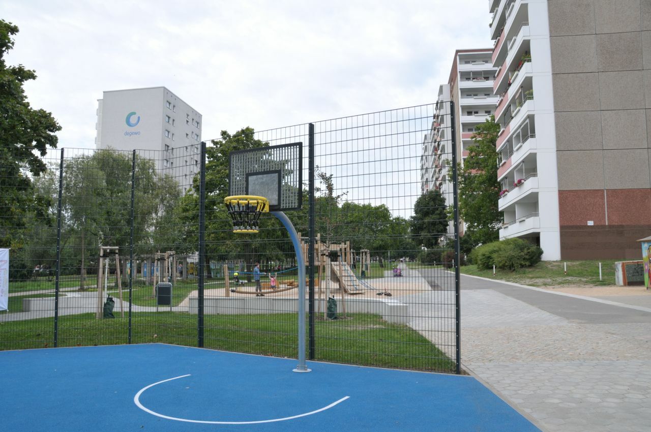 Eröffnung des neu gestalteten Clara-Zetkin-Parks - Basketballfeld