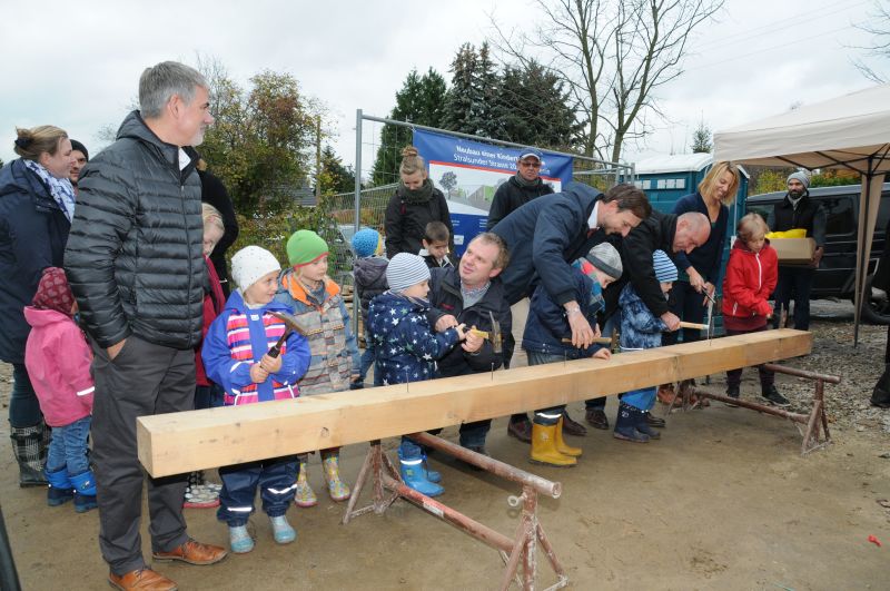 Richtfest Kita Stralsunder Straße - Symbolischer Hammerschlag