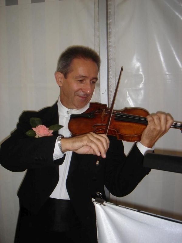 Wolfgang Pfau, Violine 