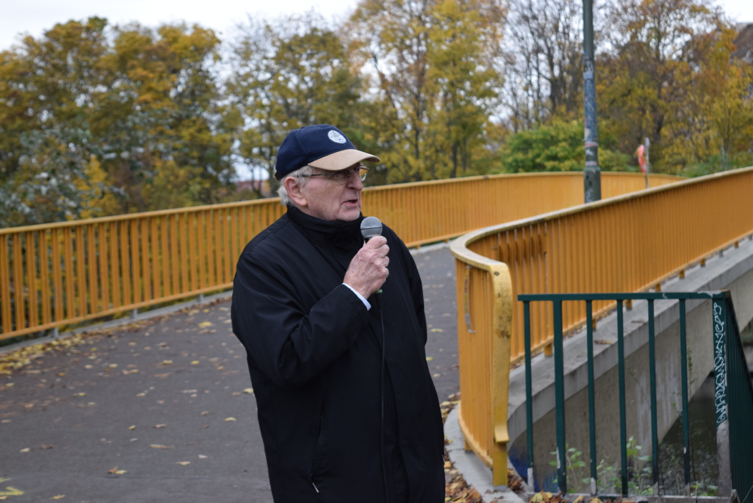 Vor den Gefahren der Gleichgültigkeit gegenüber dem Schicksal von Juden und anderen Minderheiten warnte Dr. Mario Offenberg von der Israelitischen Synagogengemeinde Adass Jisroel.