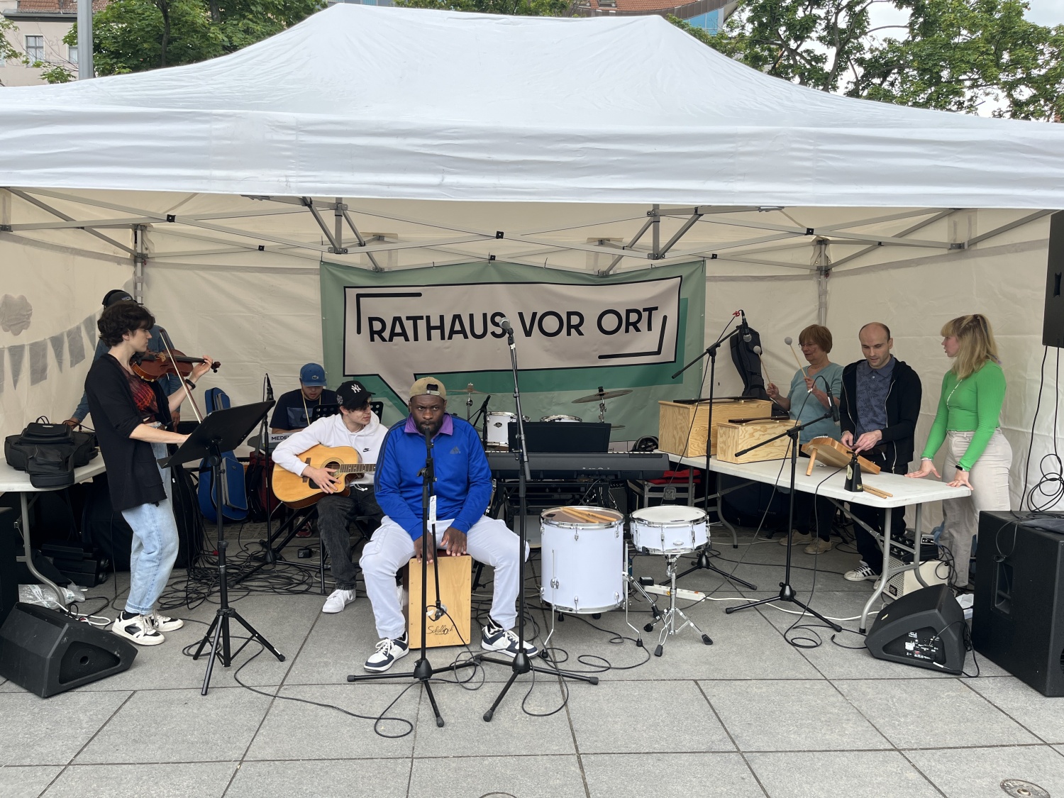 Das Ensemble Inklusiv der Musikschule Fanny Hensel.