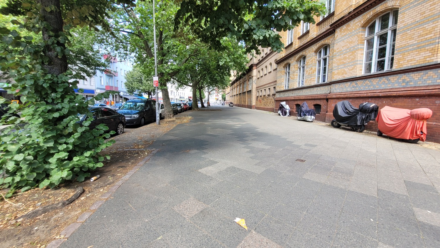 vor der Entsiegelungsmaßnahme in der Triftstraße