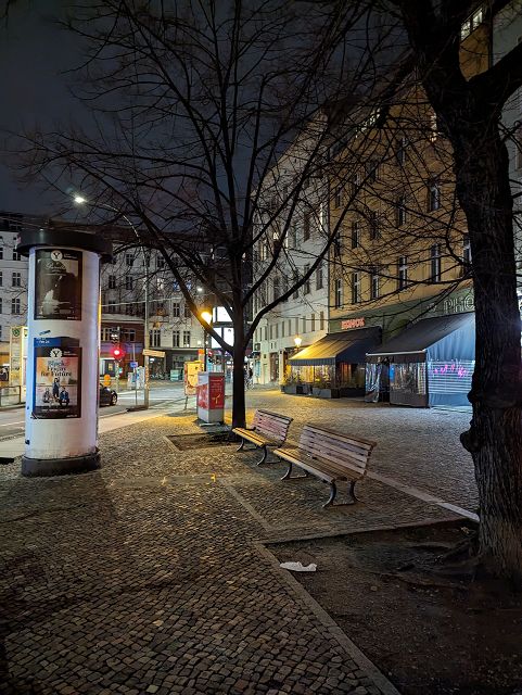 Sitzbänke im öffentlichen Straßenland