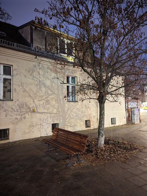 Sitzbänke im öffentlichen Straßenland