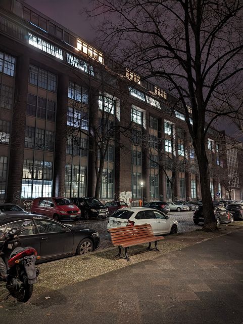 Sitzbänke im öffentlichen Straßenland