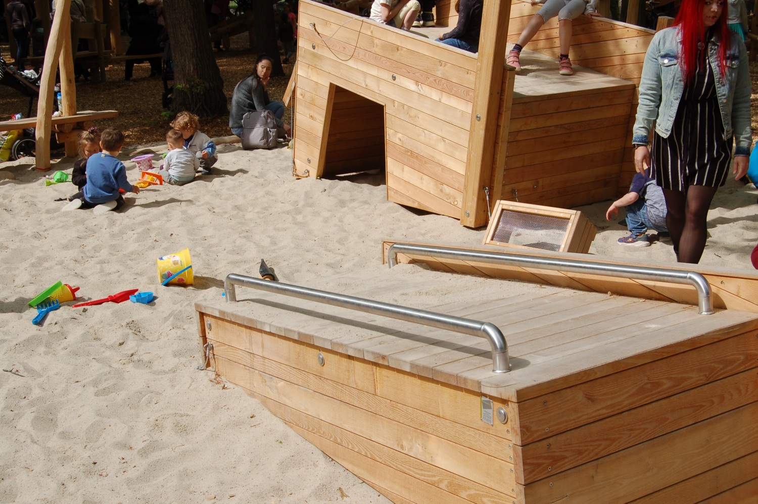 Inklusive Spielgeräte auf dem neuen Spielplatz am Sollmannweg