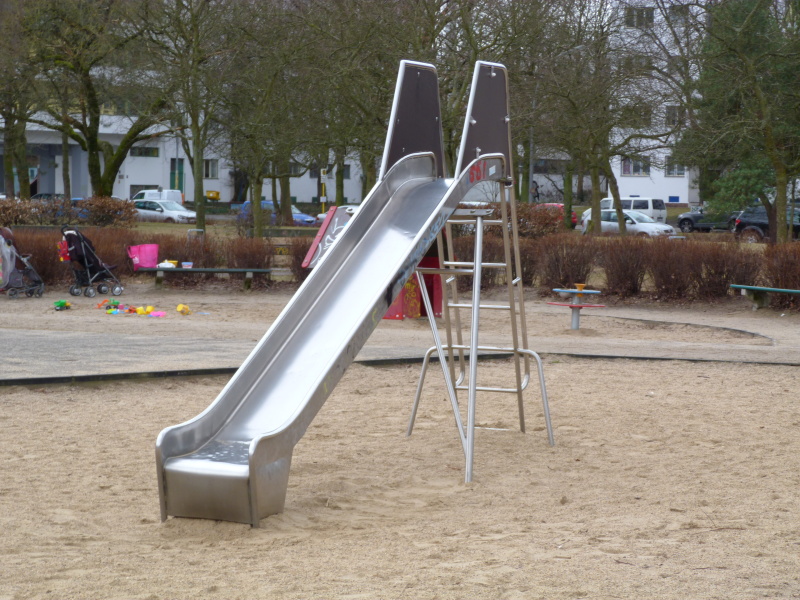 Spielplatz Aroser Allee/ Thurgauer Straße 4