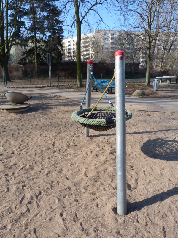 Spielplatz Auguste-Viktoria-Allee 3