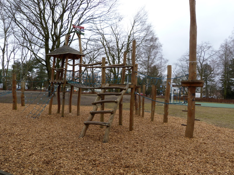 Spielplatz Reiherallee 3