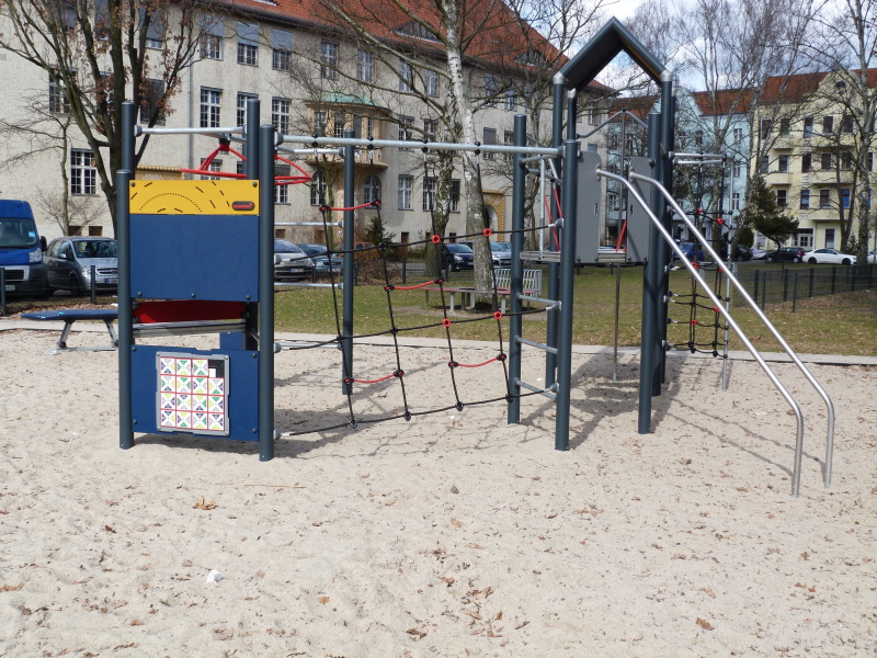 Spielplatz Sommerfelder Straße 6