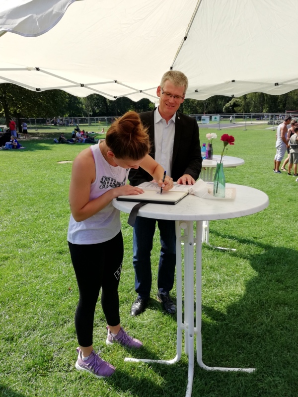 Ruhmessteinenthüllung Nina Meinke